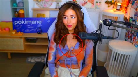 pokimane only fans leaked|POKIMANE SHOWS HER TITS ON TWITCH LIVE STREAM。